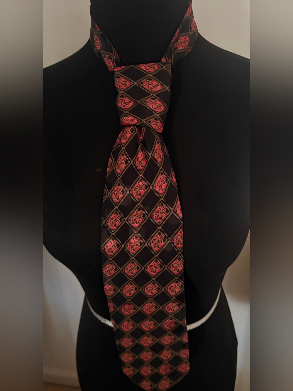 Brioni Men’s  Multicolor Geometric Design 100% Silk  Necktie Hand Made in Italy